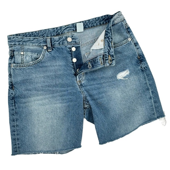 H&M Cutoff Jean Shorts Low Waist Boyfriend Jorts Button Fly Distressed | Size 8 - Picture 1 of 7